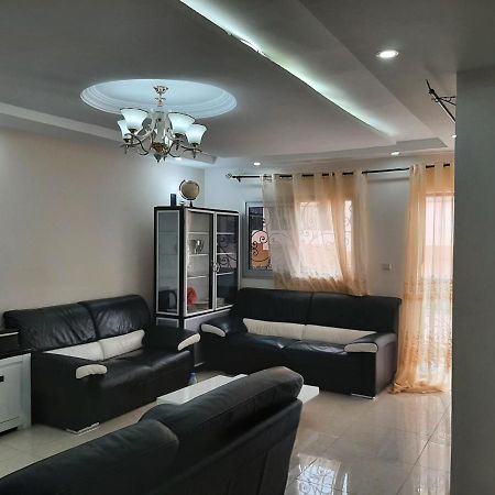شقة Signorile Jo ياوندي المظهر الخارجي الصورة